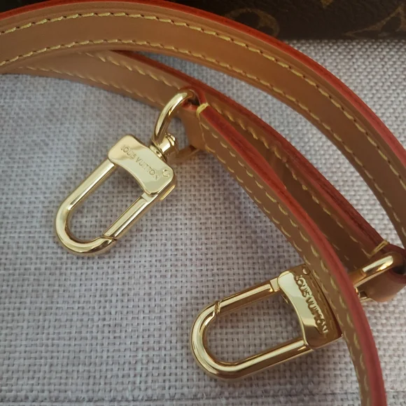 LV 2022 Nano Speedy model w/ detachable strap - Picture 2 of 16